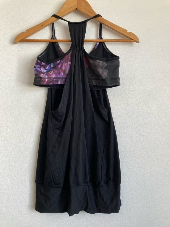 Lululemon Tank with Built in Bra Pink Floral Size 6 - Picture 2 of 4
